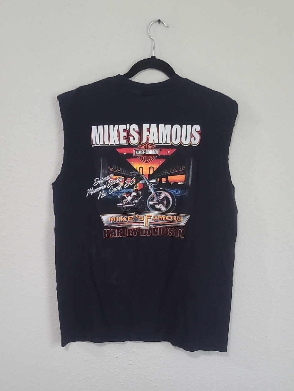 Harley-Davidson Black Tank with Metallic Gold Logo - Picture 2 of 3